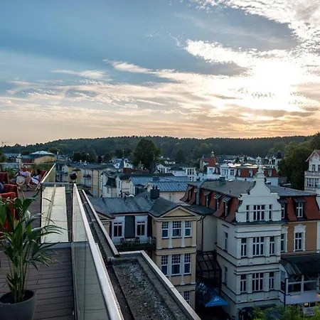 호텔 Seetelhotel Kaiserstrand Beachhotel Lifestyle-hotel Direkt Am 4*