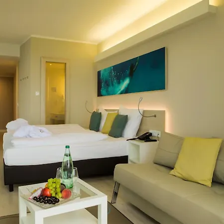 Seetelhotel Kaiserstrand Beachhotel Lifestyle-hotel Direkt Am Hotell 4*