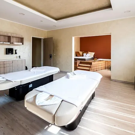 Seetelhotel Kaiserstrand Beachhotel Lifestyle-hotel Direkt Am 호텔 제바트헤링스도르프