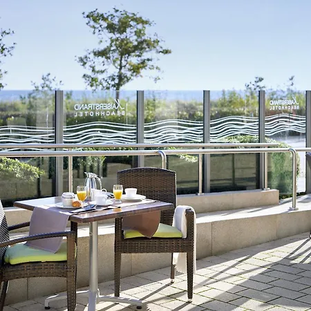Отель Seetelhotel Kaiserstrand Beachhotel Lifestyle-hotel Direkt Am