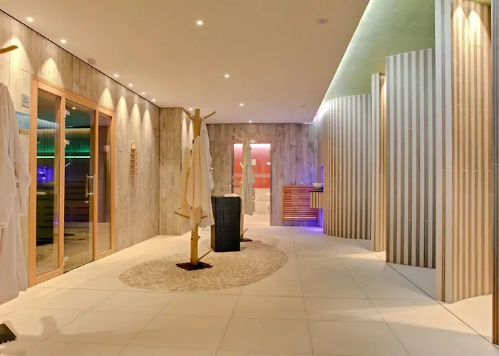 Отель Seetelhotel Kaiserstrand Beachhotel Lifestyle-hotel Direkt Am Херингсдорф