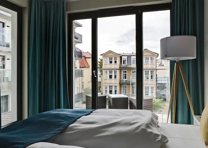 Отель Seetelhotel Kaiserstrand Beachhotel Lifestyle-hotel Direkt Am 4*